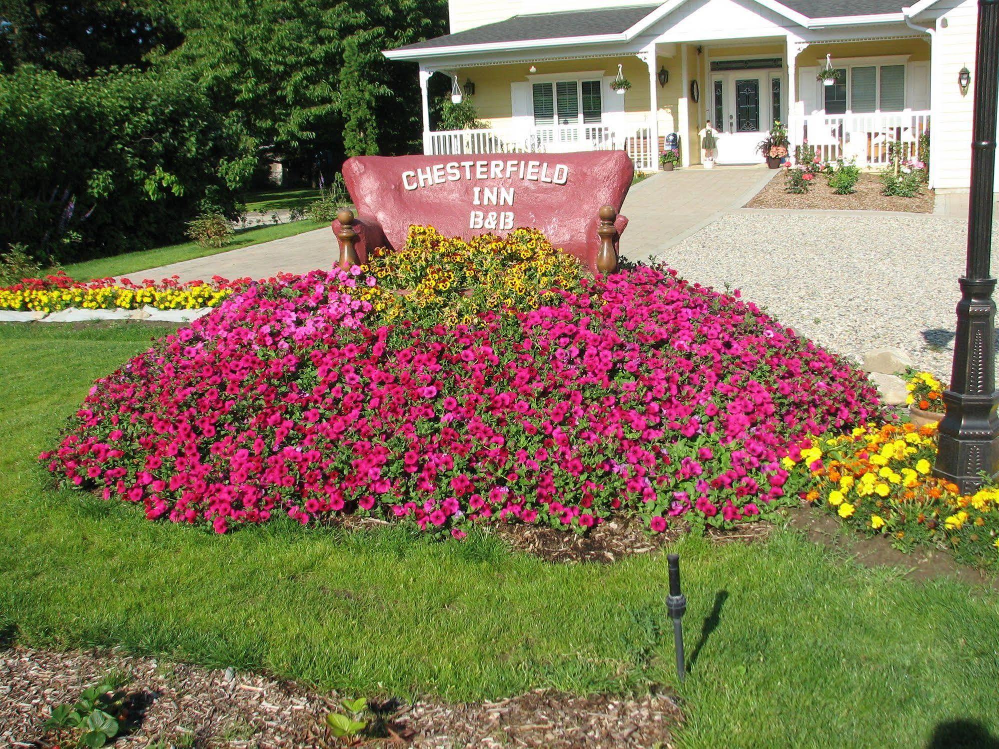 Chesterfield Inn Kelowna Extérieur photo